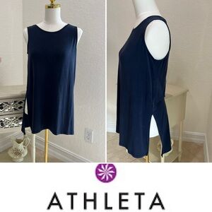 Athleta Women's Navy Sleeveless Top Small